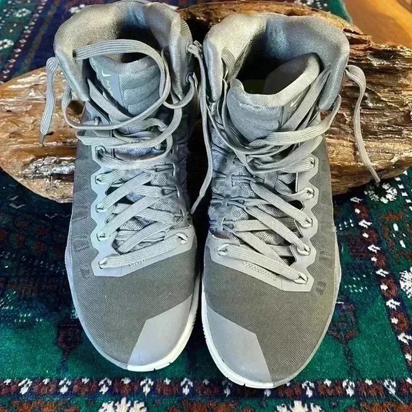Nike Other - Nike men’s 7.5 high top tennis shoes. Perfect condition.. Hyper dunk.